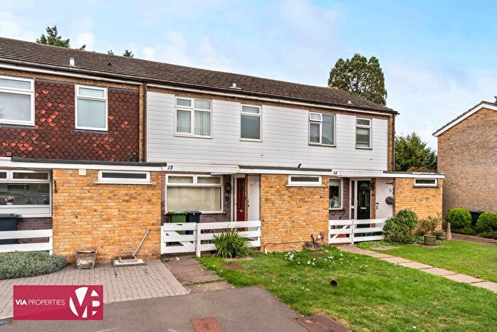 3 Bedroom Terraced House For Sale In Cedar Green, Hoddesdon, EN11