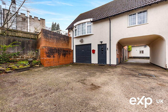 2 Bedroom Apartment For Sale In Hutt Farm Court, Ravenshead, NG15