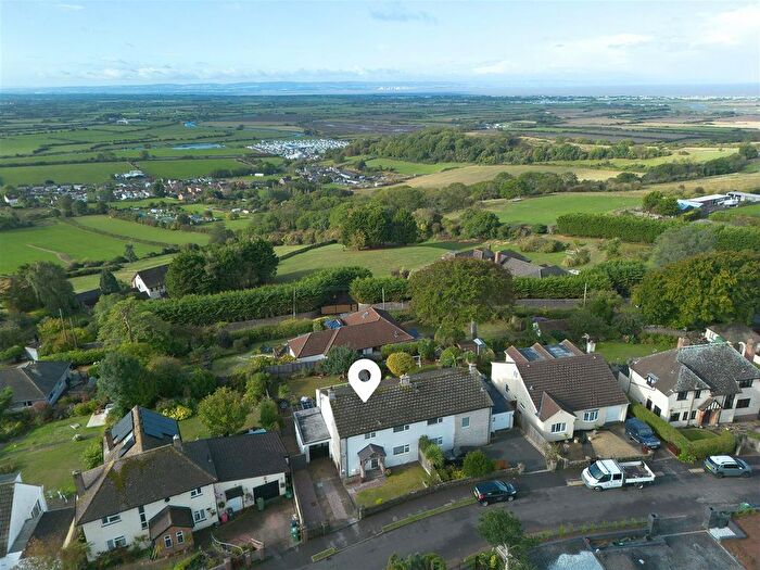 3 Bedroom Semi-detached House For Sale In Hillside Road, Bleadon, Weston-Super-Mare, BS24