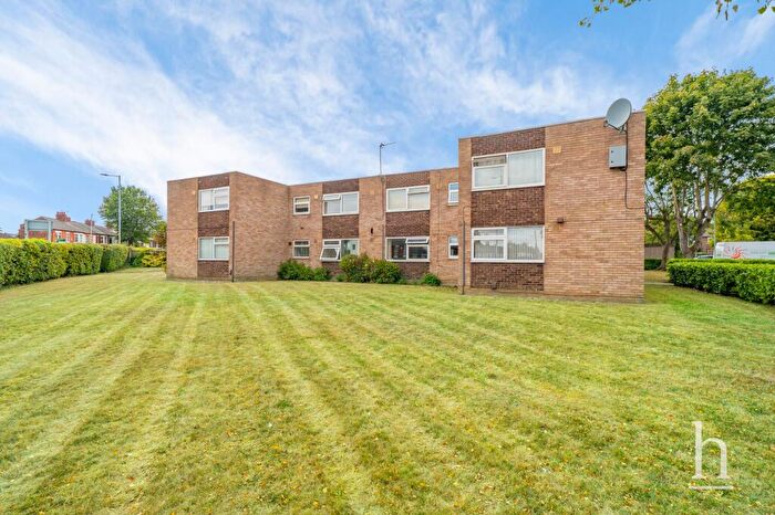 1 Bedroom Flat For Sale In Downing Close, Prenton, CH43