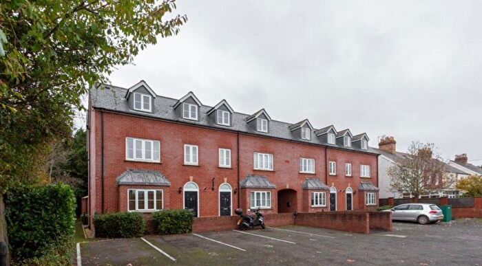 1 Bedroom Flat To Rent In Bindon Road, Taunton, TA2