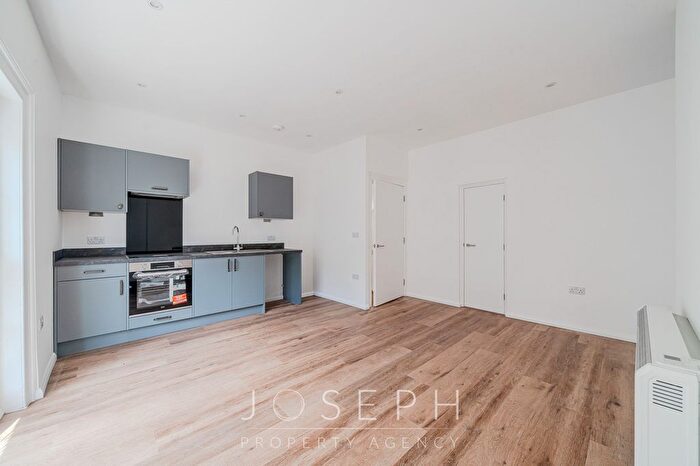 2 Bedroom Flat To Rent In Northgate Street, Ipswich, IP1