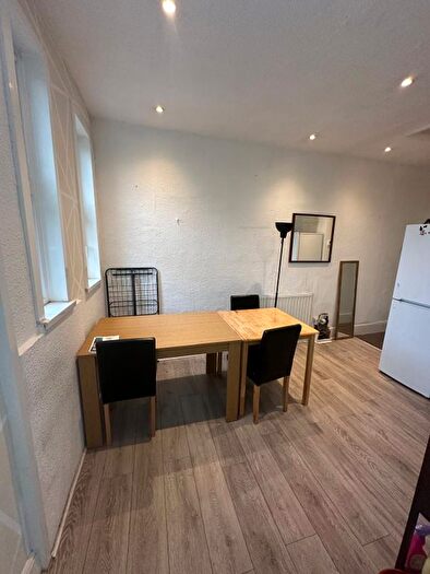 5 Bedroom Flat To Rent In Sydenham Road, London, SE26