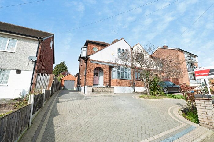 3 Bedroom Semi Detached House For Sale In Highfield Road, Romford, Essex, RM5