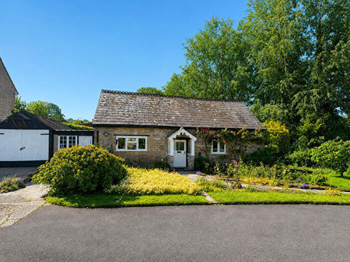 3 Bedroom Detached House For Sale In Brook Street, Fovant, SP3