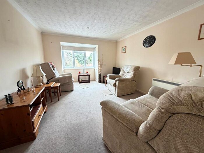2 Bedroom Retirement Property For Sale In Crockford Park Road, Addlestone, KT15
