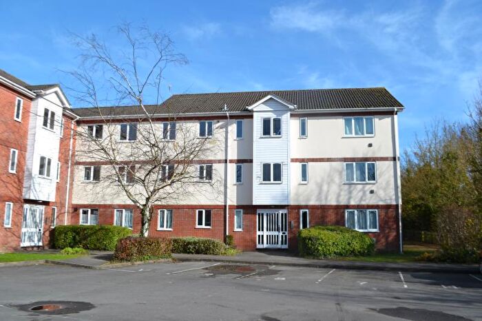 1 Bedroom Flat To Rent In Longstock Court, Walled Meadow, Andover, SP10