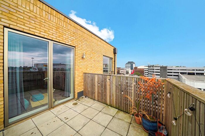 2 Bedroom Apartment To Rent In South Street, Romford, RM1