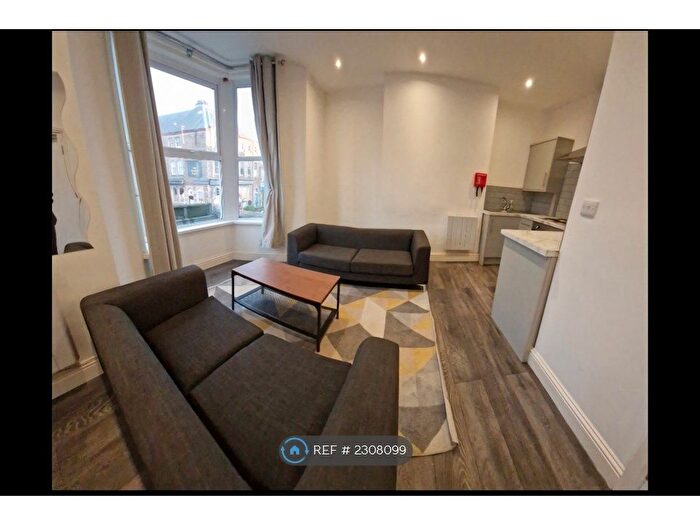 1 Bedroom Flat To Rent In City Road, Cardiff, CF24