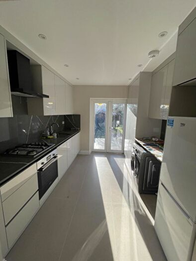 5 Bedroom Semi Detached House To Rent In Stanhope Park Road, UB6