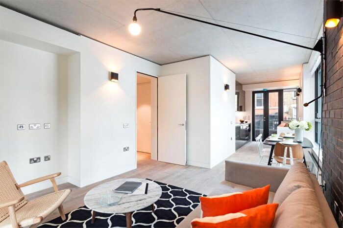 2 Bedroom Apartment To Rent In Mallow Street, EC1Y