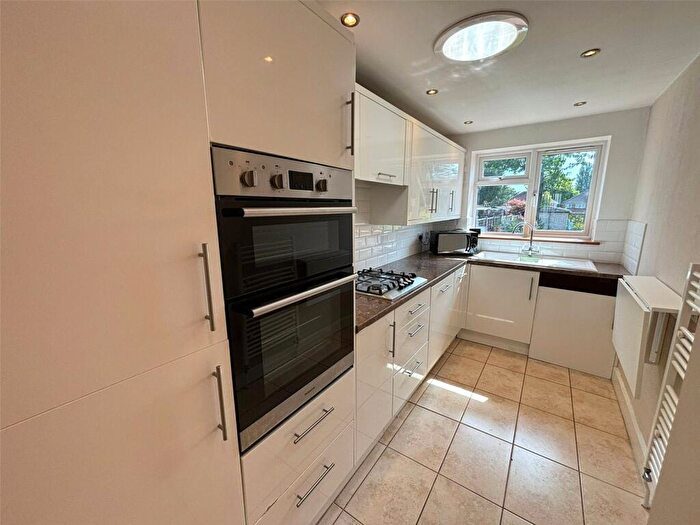 3 Bedroom Semi-Detached House To Rent In Sandgate Road, Birmingham, West Midlands, B28