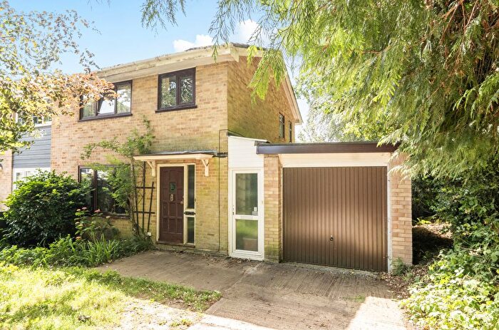 3 Bedroom Detached House For Sale In Dunvegan Drive, Lordswood, Southampton, Hampshire, SO16
