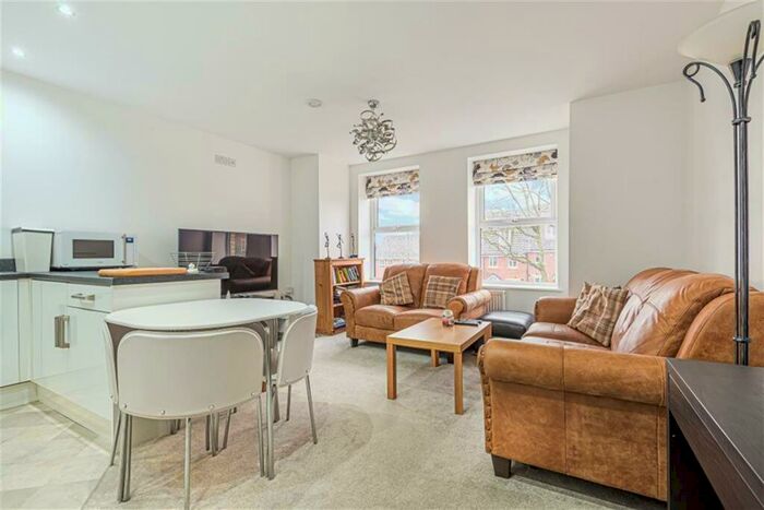 2 Bedroom Flat To Rent In Hospital Road, Swinton, Manchester, M27