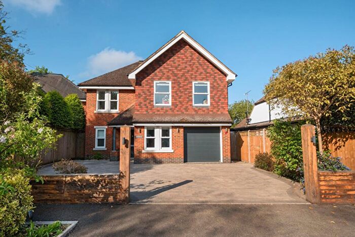 5 Bedroom Detached House For Sale In Woking, GU21