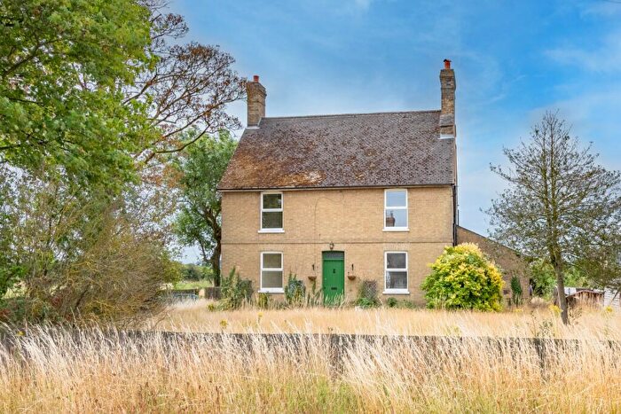 5 Bedroom Detached House For Sale In Tempsford, Sandy, Beds, SG19