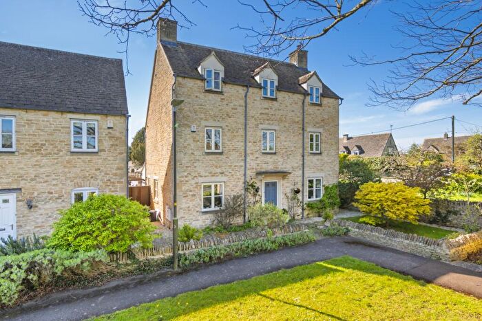 5 Bedroom Detached House For Sale In The Limes, South Cerney, GL7