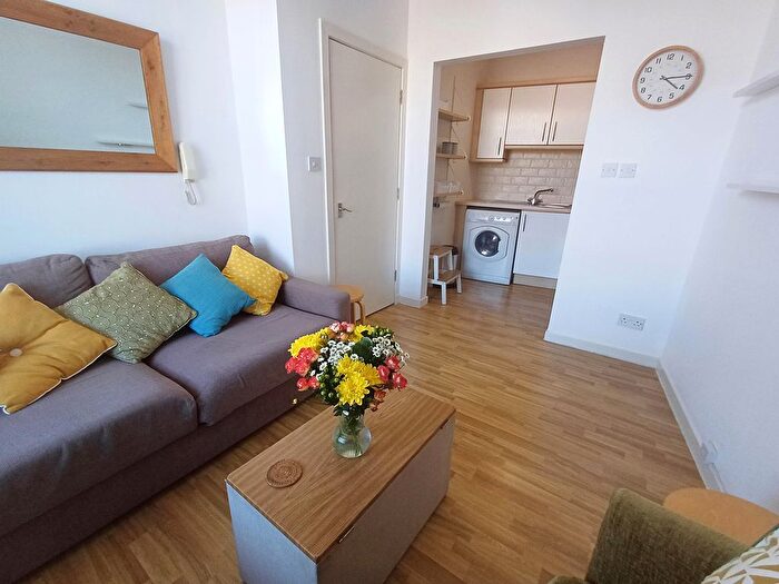 1 Bedroom Flat To Rent In Wellington Street, Aberdeen, AB11