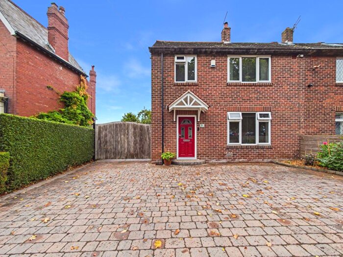 3 Bedroom Semi Detached House For Sale In Ackworth Road, Featherstone, Pontefract, WF7