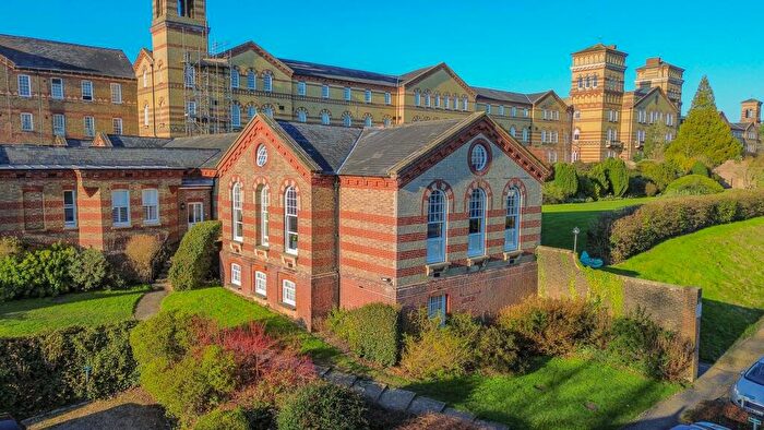 3 Bedroom End Of Terrace House For Sale In Southdowns Park, Haywards Heath, RH16