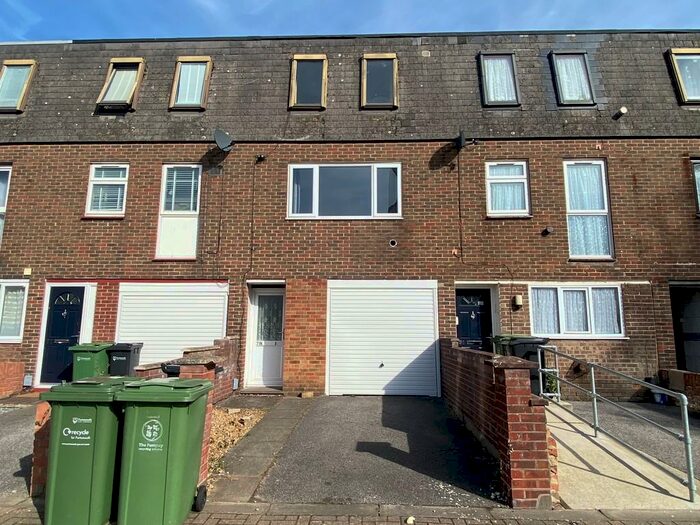 3 Bedroom Town House To Rent In All Saints Road, Portsmouth, PO1