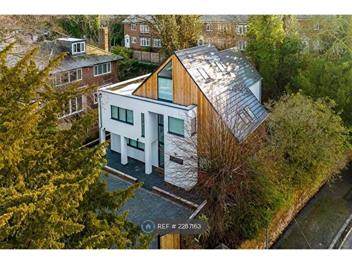 6 Bedroom Detached House To Rent In Erdogan House, Nottingham, NG3