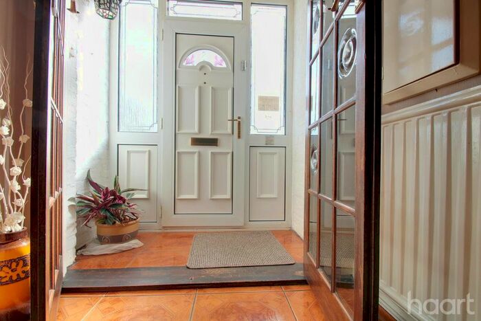 3 Bedroom Terraced House To Rent In Dunstable Road, Harold Hill, Romford, RM3