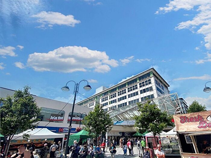 1 Bedroom Flat To Rent In Market Square, Mercantile House, UB8