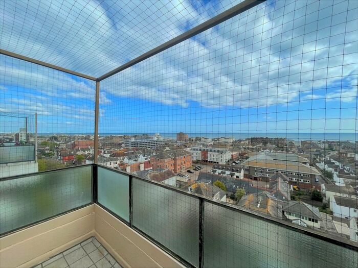 1 Bedroom Flat To Rent In Shelley Road, Worthing, BN11