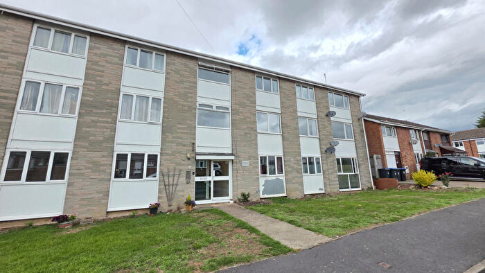 2 Bedroom Apartment For Sale In Horsewell, Southam, CV47