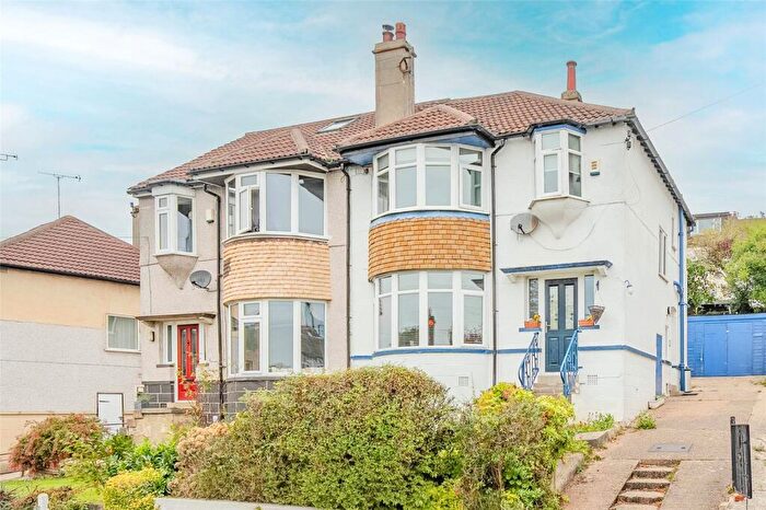 3 Bedroom Semi-Detached House For Sale In Allerton Grange Drive, Leeds, West Yorkshire, LS17