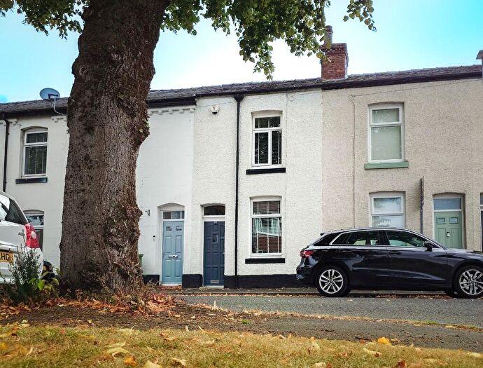 2 Bedroom Terraced House For Sale In Kensington Street, Gee Cross, Hyde, Greater Manchester, SK14