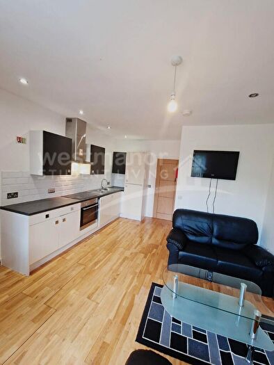 3 Bedroom Apartment To Rent In Salisbury Road, Leicester, Leicestershire, LE1
