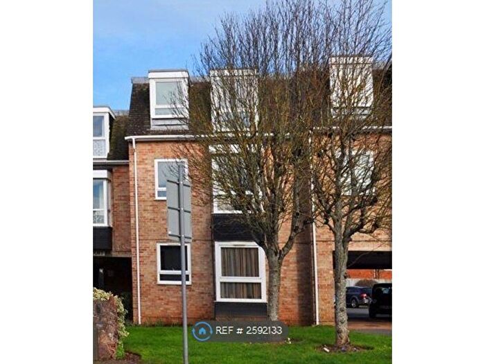 2 Bedroom Flat To Rent In Rosemont Court Church Road Alphington, Exeter, EX2