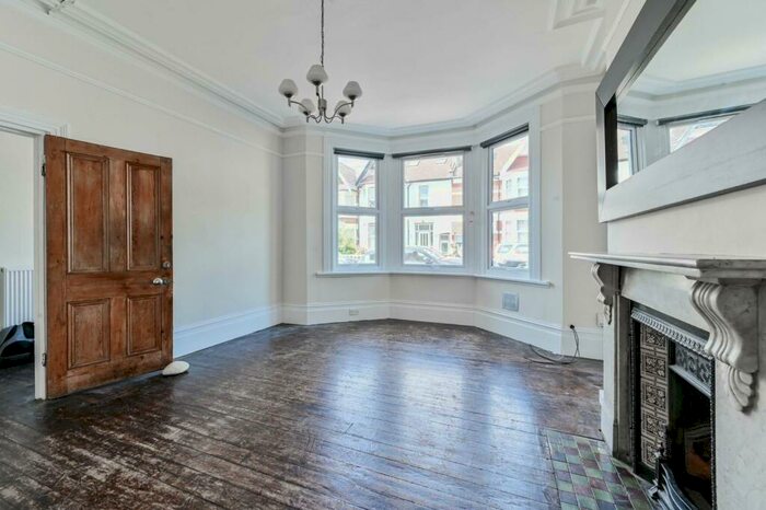 5 Bedroom Terraced House To Rent In Lyndhurst Drive, , Leyton, London, E10