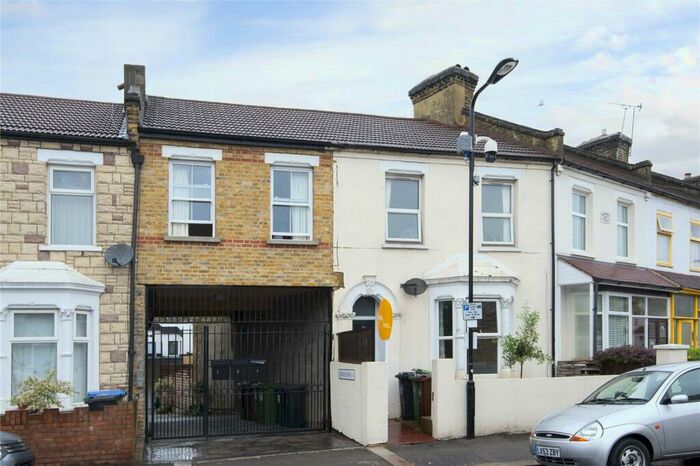4 Bedroom Terraced House To Rent In Napier Road, Leytonstone, London, E11