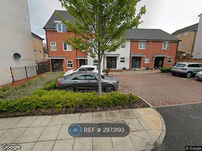2 Bedroom Terraced House To Rent In Lindisfarne Way, Reading, RG2