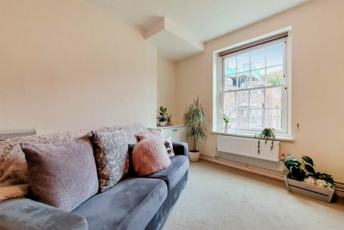 1 Bedroom Apartment To Rent In Lambeth Walk, London, SE11