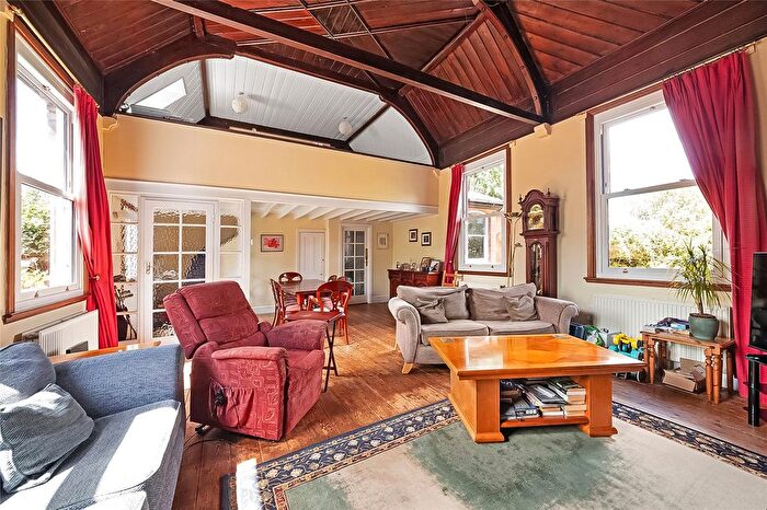 2 Bedroom Flat For Sale In Oldfield Road, Bromley, BR1