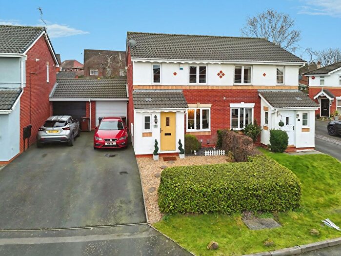3 Bedroom Semi-Detached House For Sale In Barn Owl Drive, Pelsall, Walsall, WS3