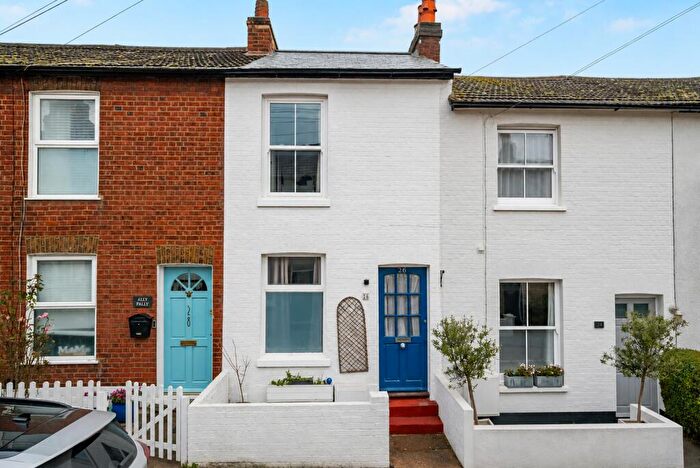 2 Bedroom Cottage To Rent In Alexandra Road, St Albans, Herts, AL1