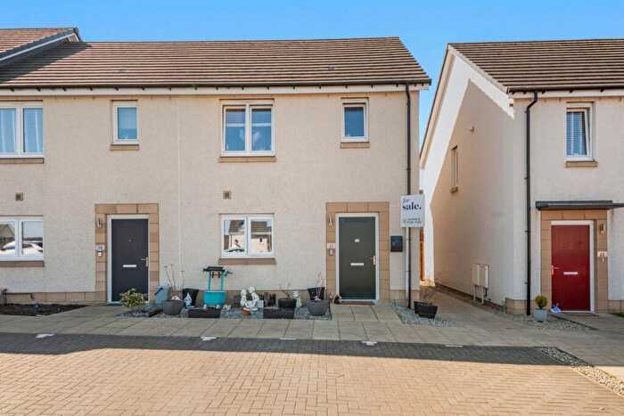 3 Bedroom Terraced House For Sale In Skelton Park, Denny, FK6
