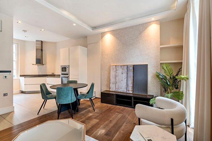 2 Bedroom Flat To Rent In Baker Street, London, NW1