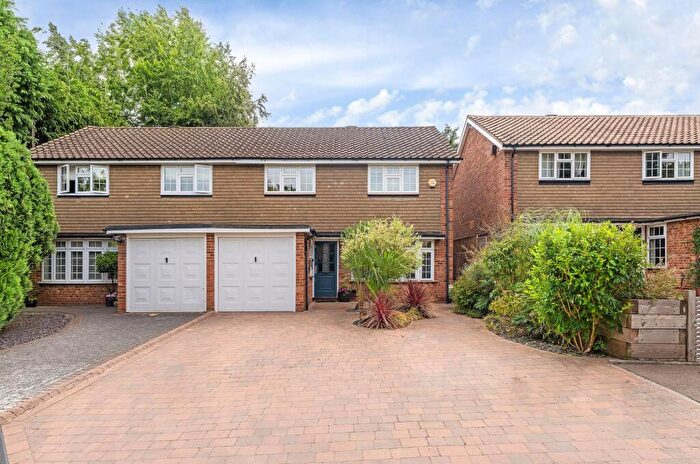4 Bedroom House For Sale In Rawlings Close, Orpington, BR6
