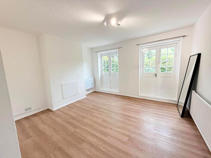 1 Bedroom Maisonette To Rent In Falloden Way, Hampstead Garden Suburb, London, NW11