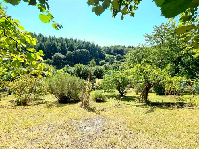 2 Bedroom Semi-Detached House For Sale In Bideford, Devon, EX39