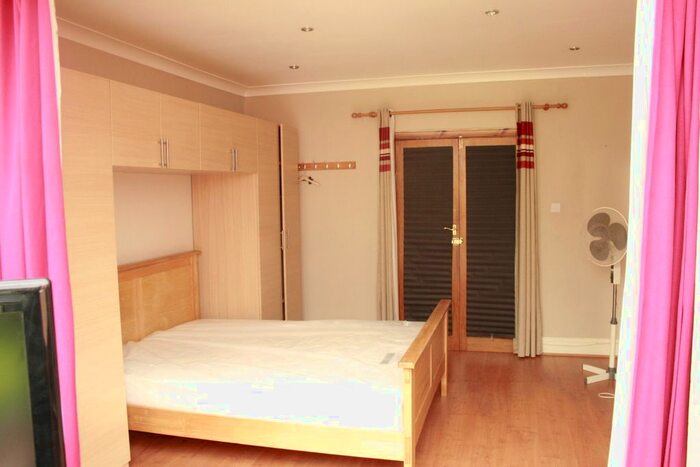 1 Bedroom Semi-Detached House To Rent In Courtfield Crescent, Harrow-On-The-Hill, Harrow, HA1