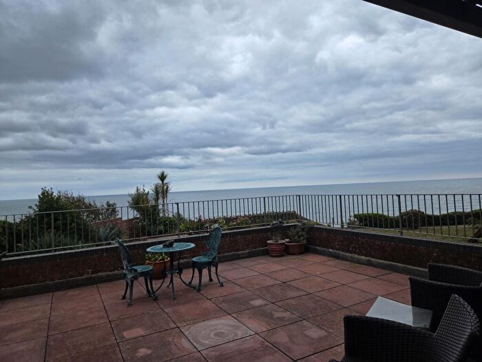 2 Bedroom Apartment To Rent In Sea View Apartment Dawlish, EX7