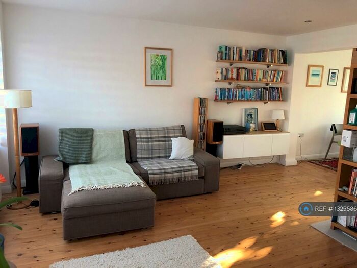3 Bedroom End Of Terrace House To Rent In Clifford Road, London, EN5