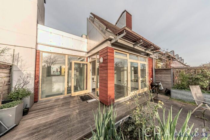 3 Bedroom Town House To Rent In Moseley Row, Greenwich Peninsula SE10